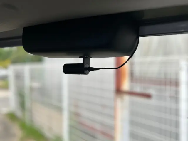 ドラレコ　出張取付　外車サービスの画像