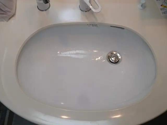 洗面ボウルのヒビ・割れ修理、交換お任せ下さい！火災保険申請サポートも対応！サービスの画像