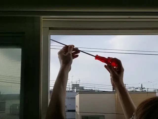 網戸張り替え・新規＜ご希望あれば女性スタッフ同行OK＞年中無休でご対応中サービスの画像