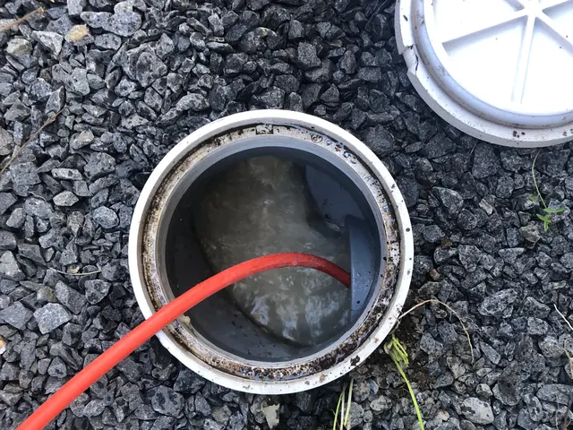 [水道局指定工事店]業界18年！高圧洗浄で解決！クレカ対応可◇国家資格保有者サービスの画像