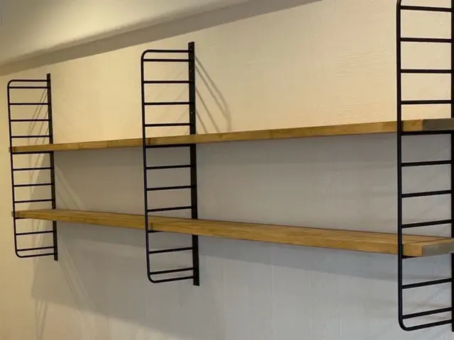 ★ウォールシェルフの設置・取り付け!!丁寧かつスピーディーに!!サービスの画像