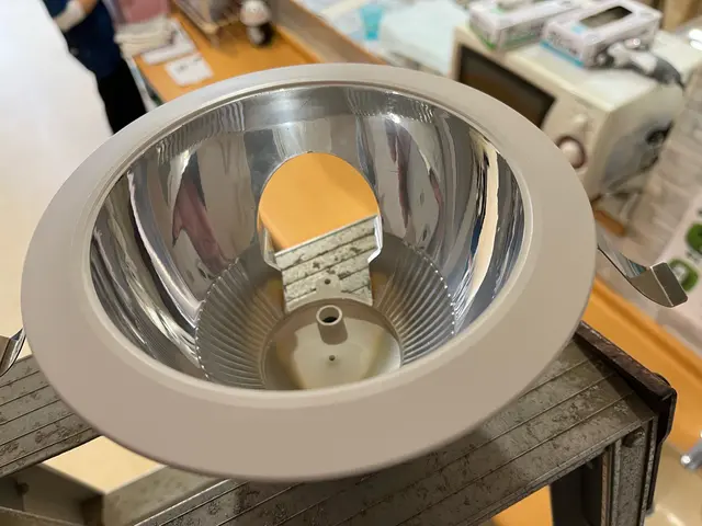 ダウンライト、シーリングライト取り付け修理サービスの画像