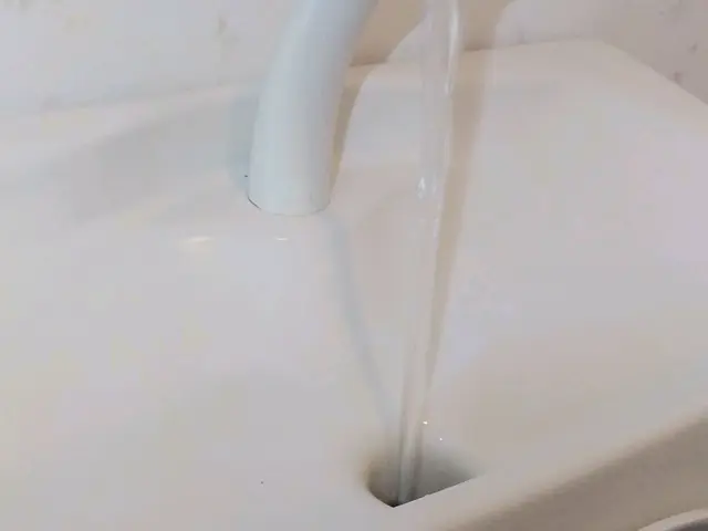 ◎トイレクリーニング　　　＊水洗タンク800円　◎リピート割引有りサービスの画像