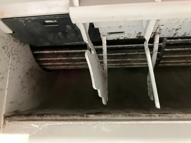 【写真の私がお伺いします！】お子様がいるご家庭も大歓迎！安心の損害保険加入店サービスの画像