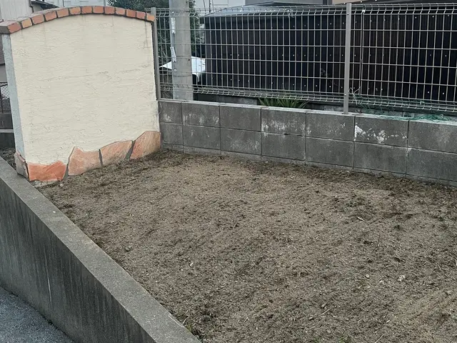 業界経験豊富な女性スタッフがお伺いして、お庭のお手入れ致します。サービスの画像