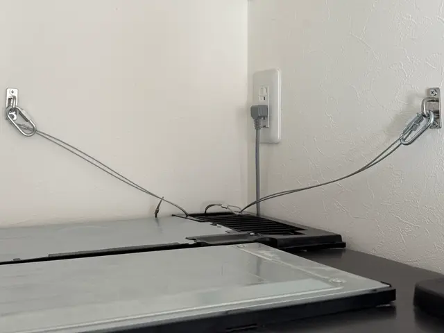 地震対策に！家具の固定、転倒防止サービスの画像