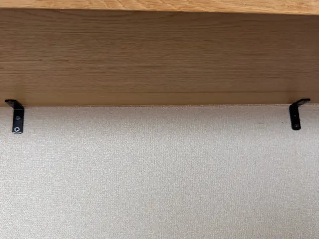 地震対策に！家具の固定、転倒防止サービスの画像