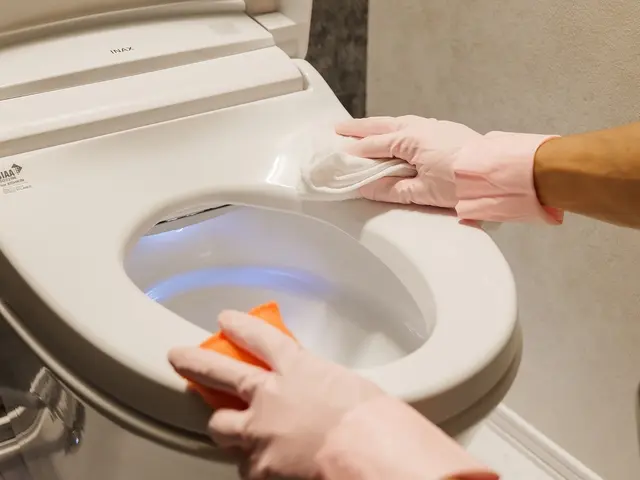 ☆国家資格ハウスクリーニング技能士対応☆【タンク内清掃付き】仕上がり自信あり！サービスの画像