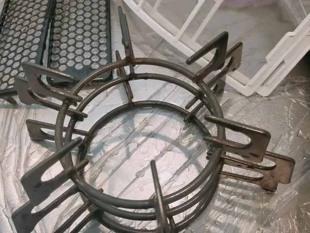 京都、滋賀【頑固な油汚れ】キッチンクリーニングは当店にお任せ下さい。誠心誠意対応サービスの画像