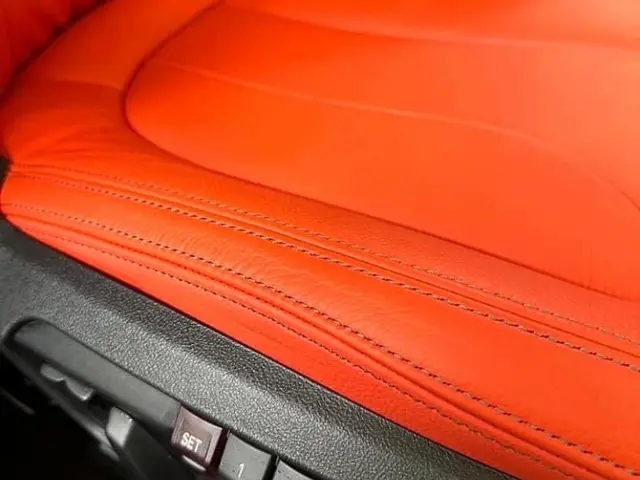 車内フルクリーニング！！サービスの画像