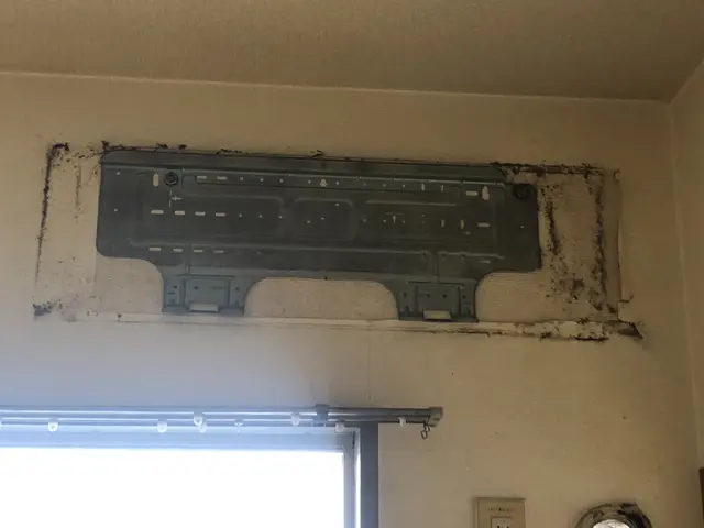 電気工事士が伺います！取り外し後弊社でエアコンを回収する場合のみお引き受けしますサービスの画像