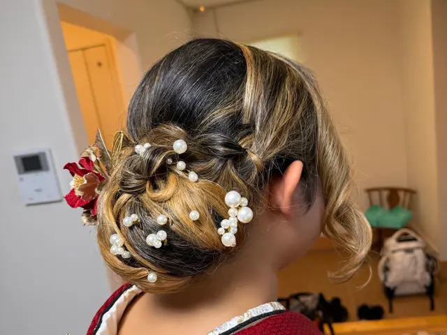 <1級着付け免許>着崩れしないお着付けを致します。ヘアセット込みの料金です。