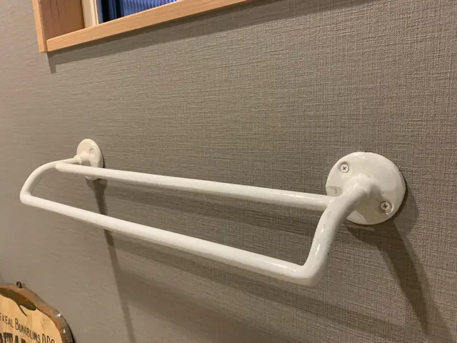 ◆宇都宮発◆ウォールシェルフ取り付けいたします。サービスの画像