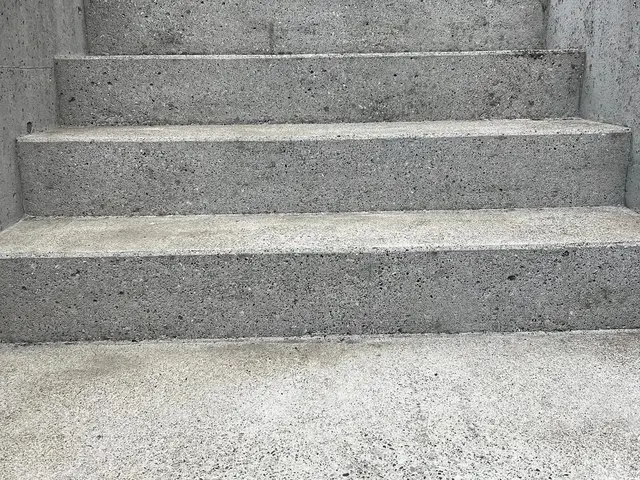 駐車場の高圧洗浄！サービスの画像