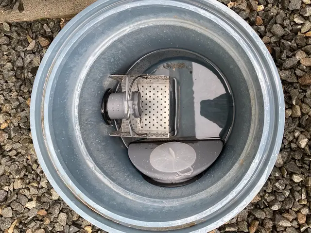 【排水管高圧洗浄】定期的なメンテナンスをお勧めします｜カメラによる配管内点検も可サービスの画像