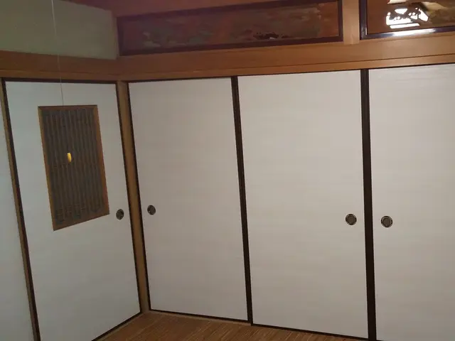 祖父の代から3代目・60年以上の信頼と技術でふすまを美しく快適によみがえらせますサービスの画像