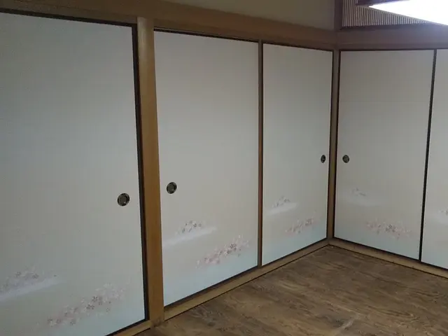 祖父の代から3代目・60年以上の信頼と技術でふすまを美しく快適によみがえらせますサービスの画像