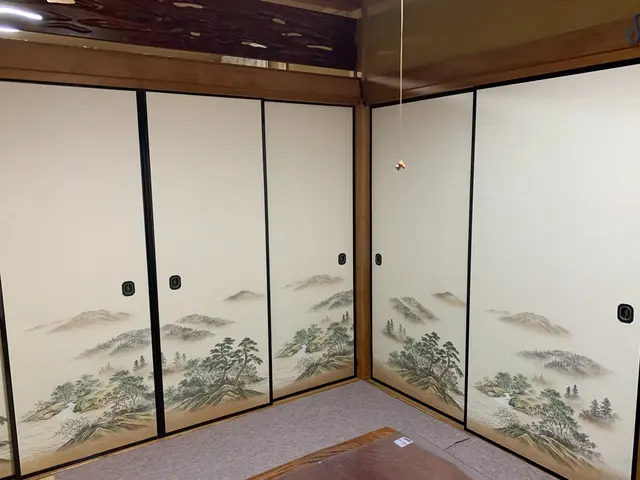 襖を一新、自分好みのストレスのない部屋に！豊富な種類よりご提案！サービスの画像