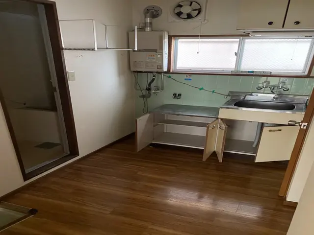 ◎予約から施工まで100%自社対応◎営業時間外も対応可◎損害保険加入店サービスの画像