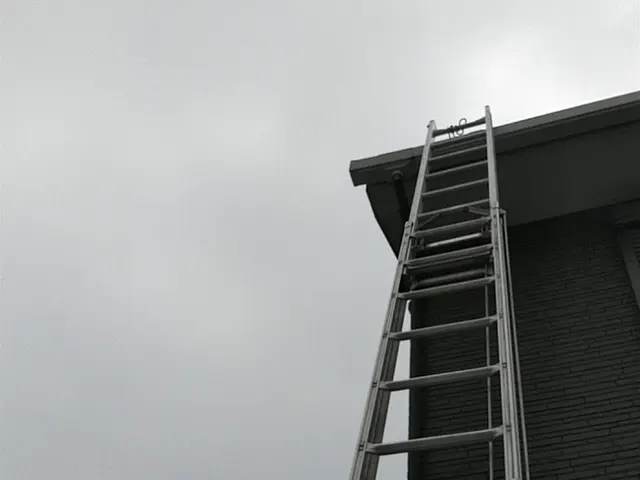 雨樋のつまり清掃除去(修理は別途)サービスの画像