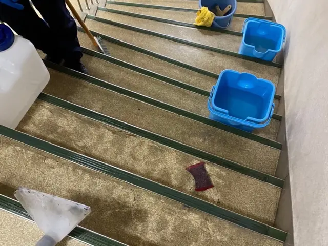 【※法人様向け※】病院、カラオケ、商業施設等の洗浄WAX、WAX剥離施工も可能☆サービスの画像