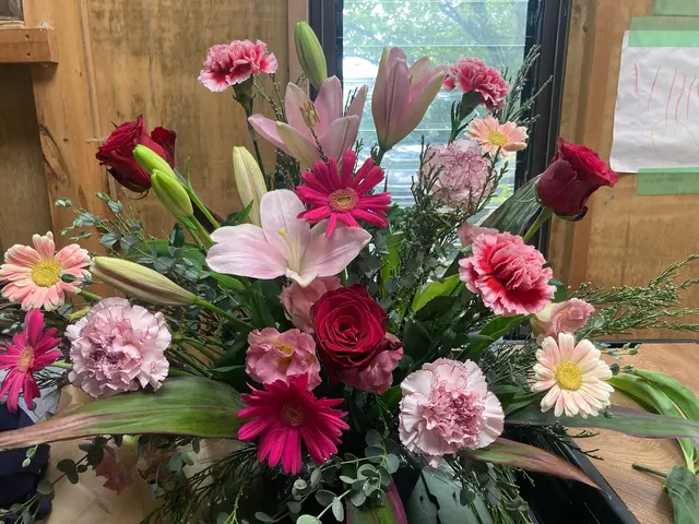 出張フラワーアレンジ制作サービスの画像