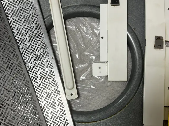 レンジフードの分解洗浄！シロカ迄油汚れを落とします！サービスの画像