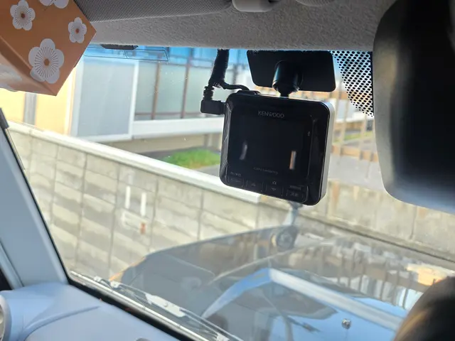 ドラレコ出張取り付け致します！年中無休 24時間対応サービスの画像