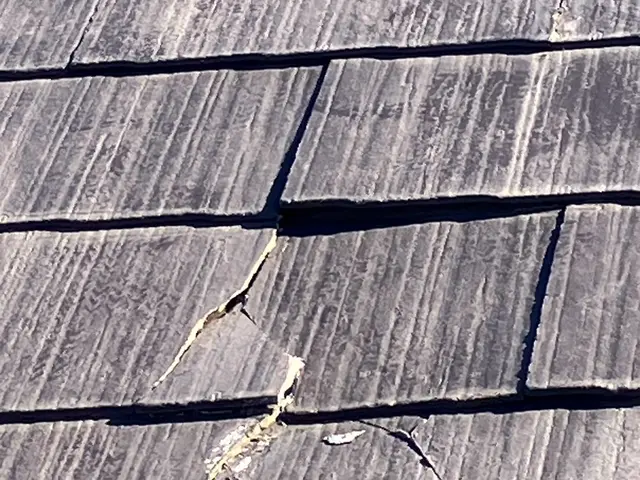 外壁診断士・一級塗装技能士の資格を持つ店長が現地調査し施工、自社施工→安価・安心サービスの画像