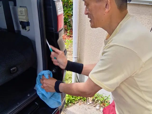【即日対応 応相談】「ピカピカ絶賛！新車のような輝きを実現する匠の技」サービスの画像