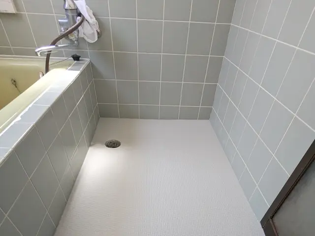 冬場でも冷たくない！掃除も楽チン◎滑りにくく小さなお子様やご高齢の方にご好評！サービスの画像