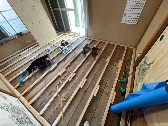 ※フローリングは100種類以上から選べます！色も豊富にあります。是非当店へ！♪サービスの画像