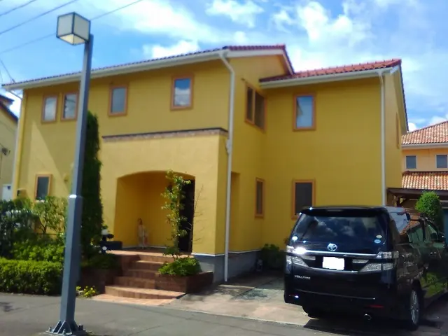 早期の塗り替えは大事なお家を長持ちさせます。損保加入済み&有料P代当店負担☆サービスの画像