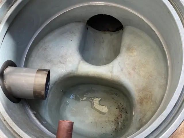 経験7年のプロが高圧洗浄機で徹底洗浄！見えない汚れまでガッツリ落としますサービスの画像