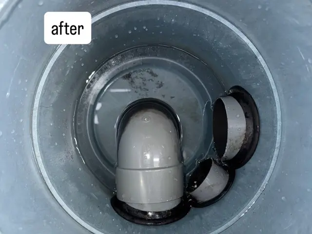 経験7年のプロが高圧洗浄機で徹底洗浄！見えない汚れまでガッツリ落としますサービスの画像