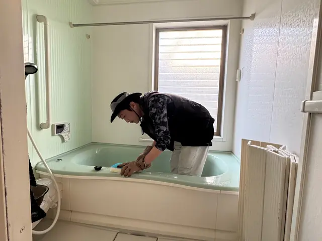 パワーで綺麗にではなく　道具と洗剤の力で　　ピカピカに致します！！サービスの画像