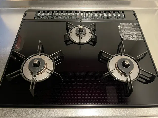 【年間200件以上の作業実績！】頑固な油汚れをしっかり落とします！サービスの画像