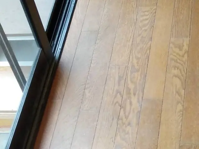 フローリング・建具等の補修サービスの画像