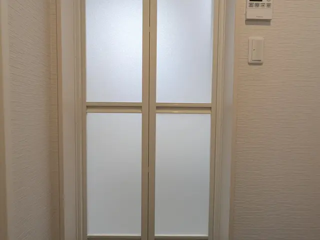 古くなったお風呂のドア交換！下見から施工まで私が誠実・感謝で対応いたします。サービスの画像