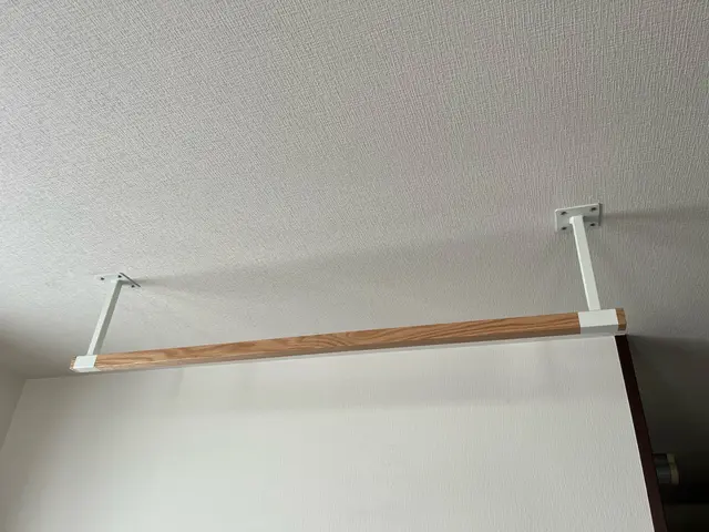 ホスクリーンや天井付・壁付ハンガーバーなどの取付!!丁寧かつスピーディーに!サービスの画像