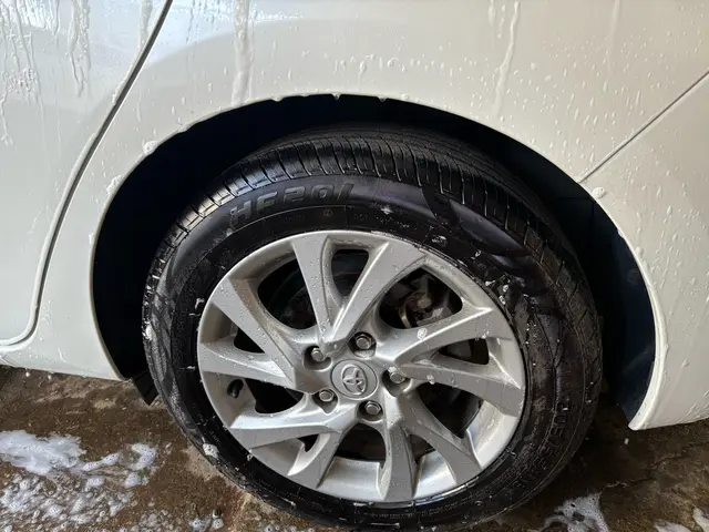 出張洗車お任せ下さい！コンプレッサーも用意してエアブロー付き！サービスの画像