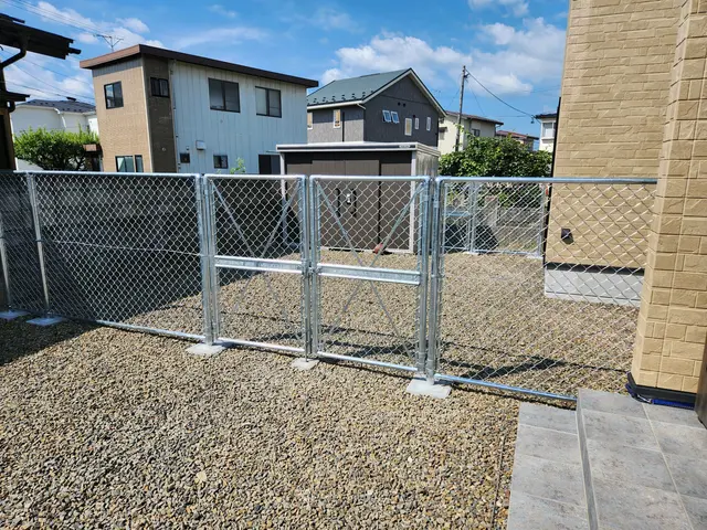 【休日、時間外対応可】見た目がよみがえる！防犯砂利も対応可サービスの画像