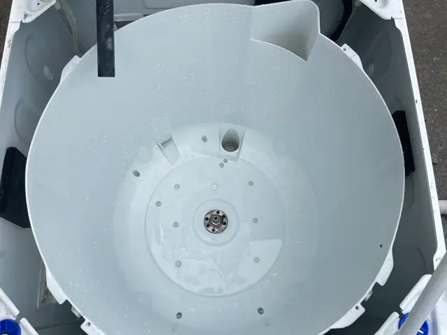 洗濯槽分解クリーニング！外せるところは全てバラして徹底洗浄いたします。サービスの画像