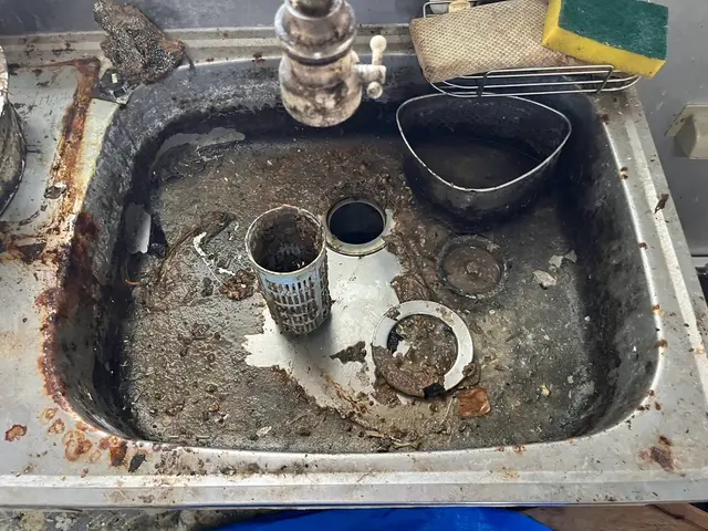 【沖縄】キッチンのギットギト油汚れはお任せ下さい！サービスの画像