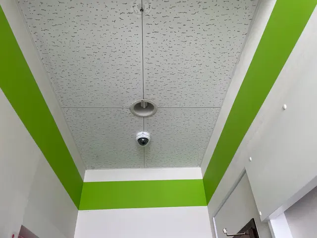 【施工実績多数！】住宅、店舗、工場などに防犯カメラを取り付けます！サービスの画像