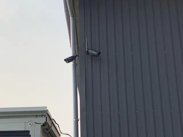 【施工実績多数！】住宅、店舗、工場などに防犯カメラを取り付けます！サービスの画像