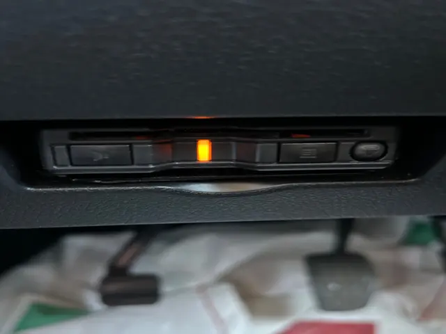 (新規出店割引中)8,000円→6000円　出張ETC取付　純正位置にも取付対応サービスの画像