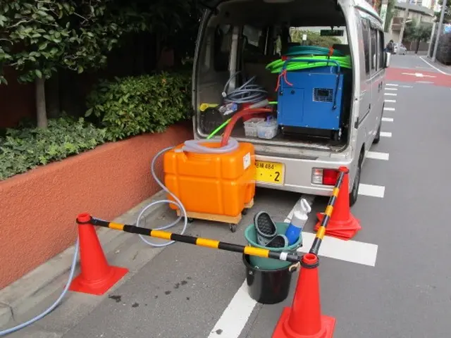 【排水口 清掃０円!!】高圧洗浄機による排水管清掃サービスサービスの画像