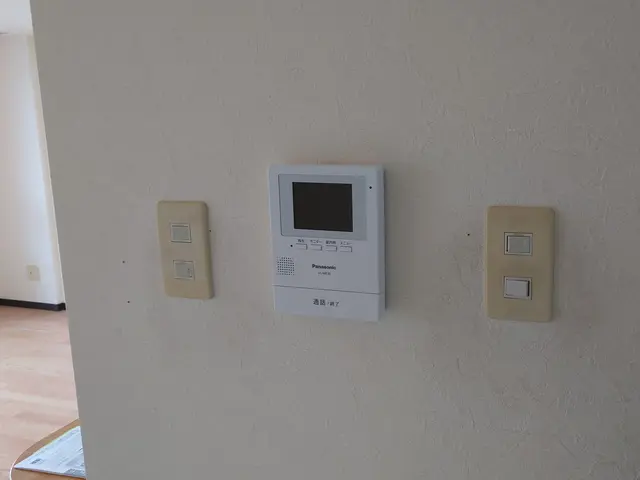 インターホン・ドアホン交換作業です！サービスの画像