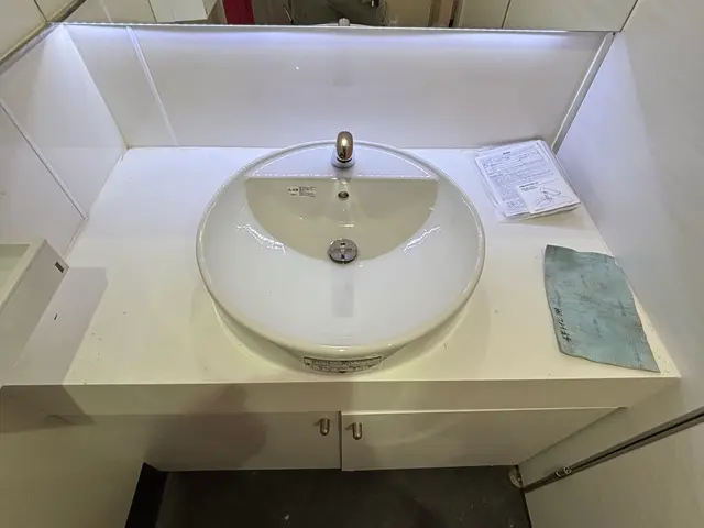 【水道局指定工事店】【水回り職人】【トイレ水漏れ対応】サービスの画像